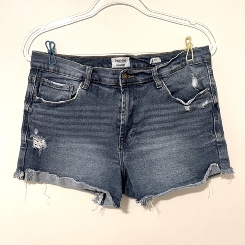 KENSIE- Women’s Vintage Luxe High Rise Shorts- Size 10
